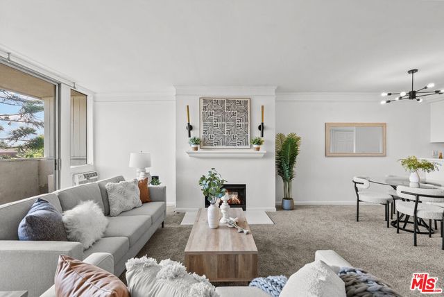 11645 Montana Avenue 335, Los Angeles, CA 90049