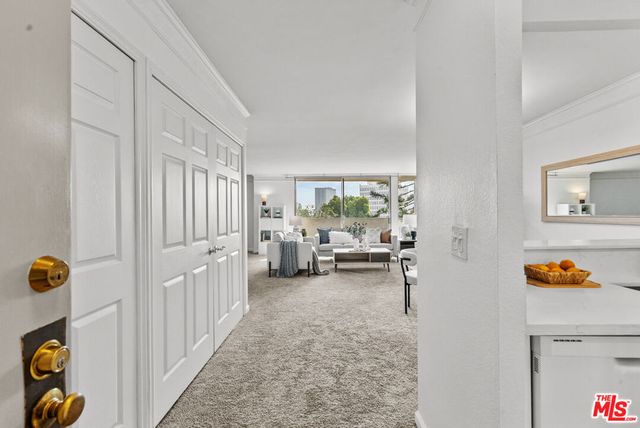 11645 Montana Avenue 335, Los Angeles, CA 90049