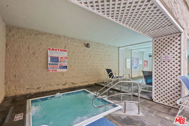 11645 Montana Avenue 335, Los Angeles, CA 90049