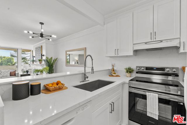 11645 Montana Avenue 335, Los Angeles, CA 90049