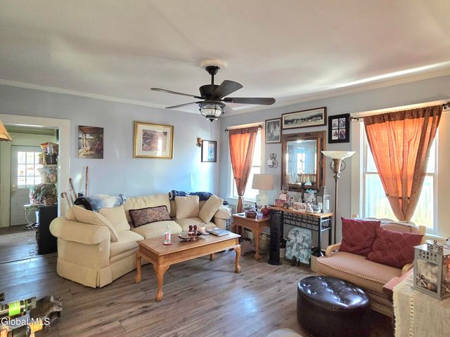 26 Winthrop Street, Colonie, NY 12205