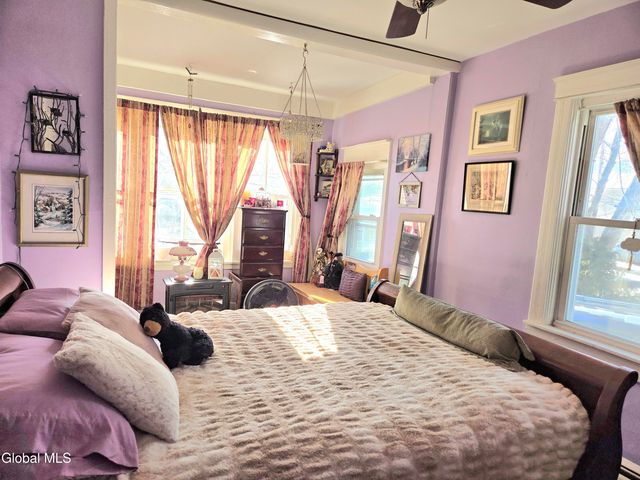 26 Winthrop Street, Colonie, NY 12205