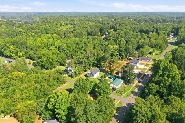 702 Vance Street, Mebane, NC 27302