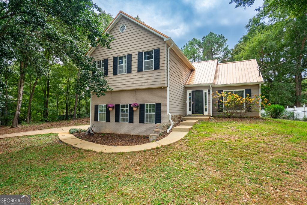 103 Hawthorne Circle, Lagrange, GA 30240