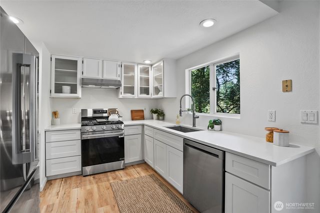 12122 NE 108th, Kirkland, WA 98033