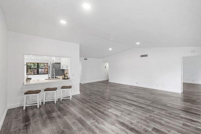 11177 Aspen Glen Drive 206, Boynton Beach, FL 33437