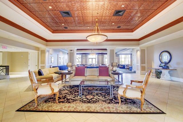 11177 Aspen Glen Drive 206, Boynton Beach, FL 33437