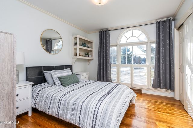 1014 Dibella Drive, Guilderland, NY 12303