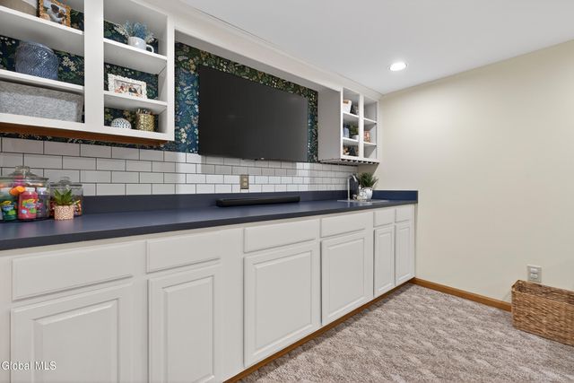 1014 Dibella Drive, Guilderland, NY 12303