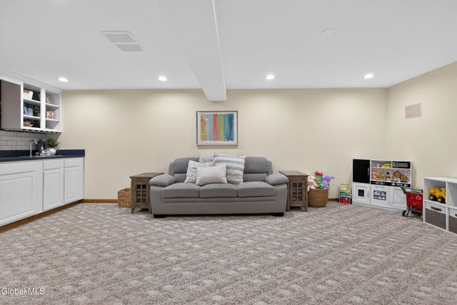 1014 Dibella Drive, Guilderland, NY 12303