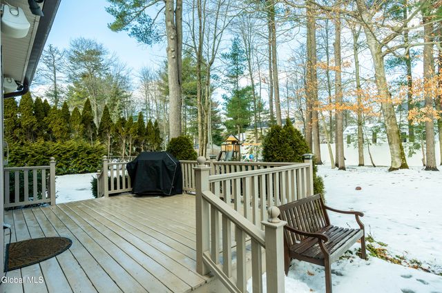 1014 Dibella Drive, Guilderland, NY 12303