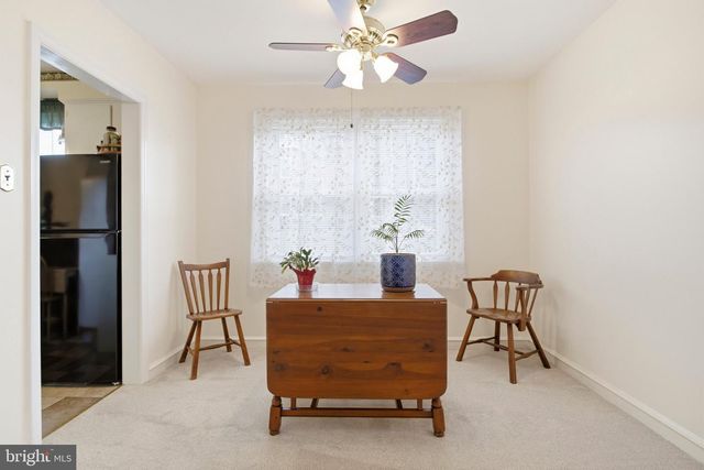 2 MYRTLE AVE, Ridley Park, PA 19078