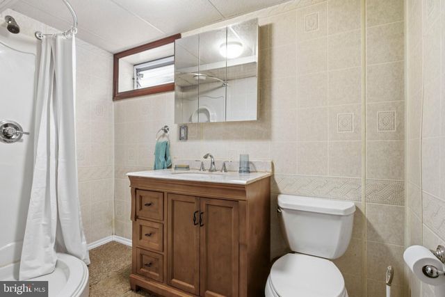2 MYRTLE AVE, Ridley Park, PA 19078