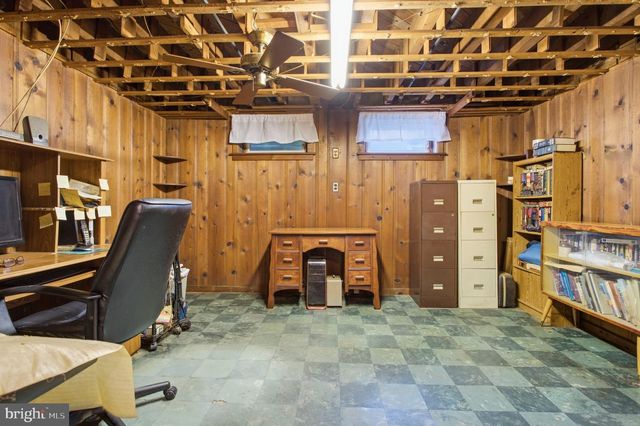 2 MYRTLE AVE, Ridley Park, PA 19078