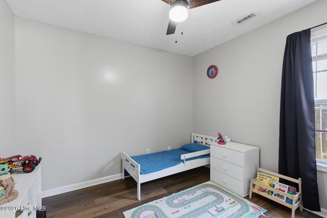 110 Tanbark Drive, Jacksonville, NC 28546