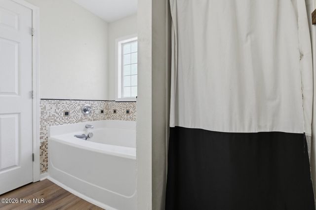 110 Tanbark Drive, Jacksonville, NC 28546