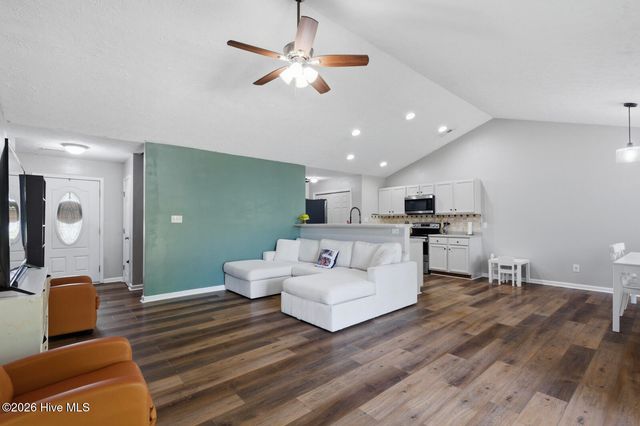 110 Tanbark Drive, Jacksonville, NC 28546