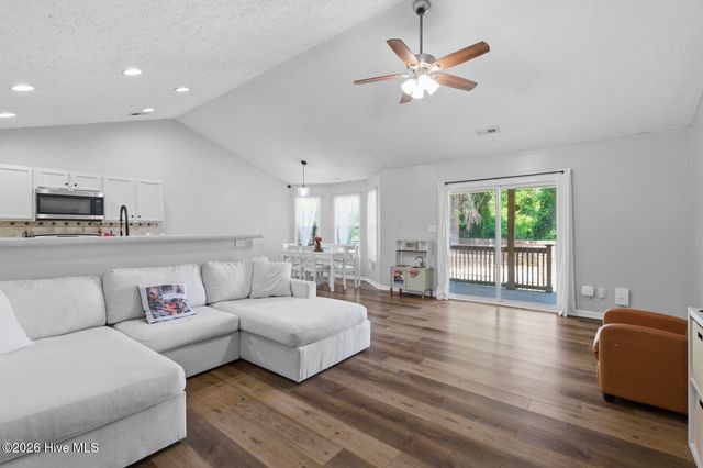 110 Tanbark Drive, Jacksonville, NC 28546