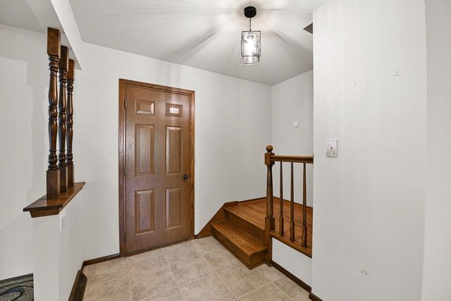 15100 W Glendale DRIVE, New Berlin, WI 53151