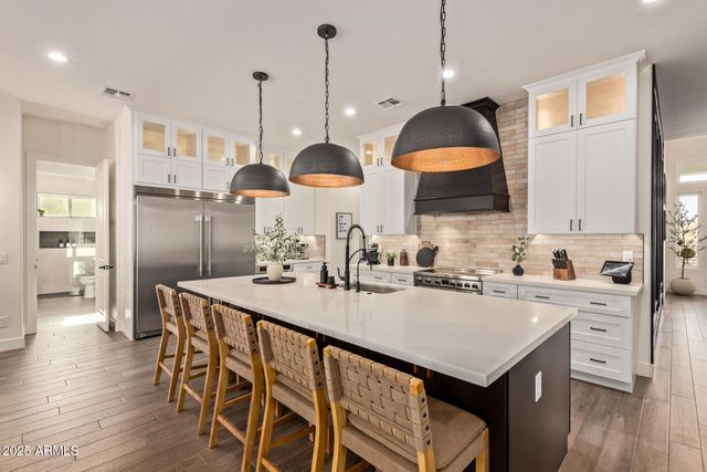 3555 W HUMMINGBIRD Lane, San Tan Valley, AZ 85144