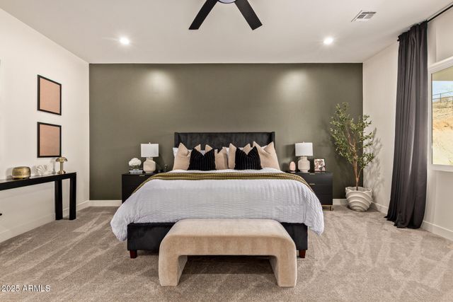 3555 W HUMMINGBIRD Lane, San Tan Valley, AZ 85144