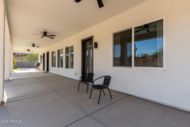 3555 W HUMMINGBIRD Lane, San Tan Valley, AZ 85144