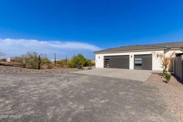 3555 W HUMMINGBIRD Lane, San Tan Valley, AZ 85144