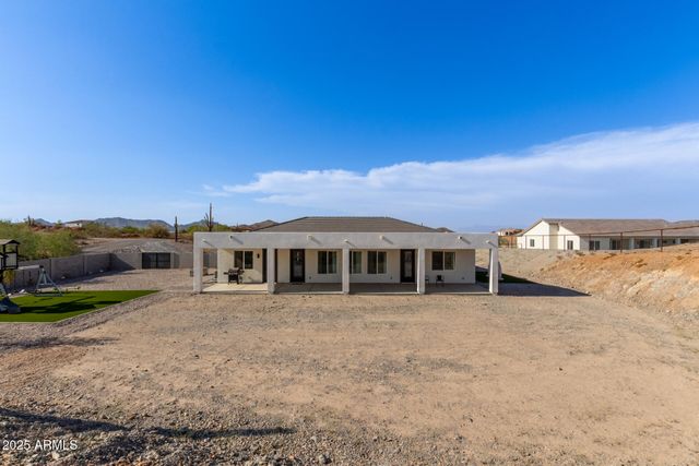 3555 W HUMMINGBIRD Lane, San Tan Valley, AZ 85144
