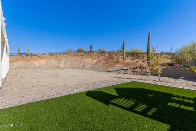 3555 W HUMMINGBIRD Lane, San Tan Valley, AZ 85144