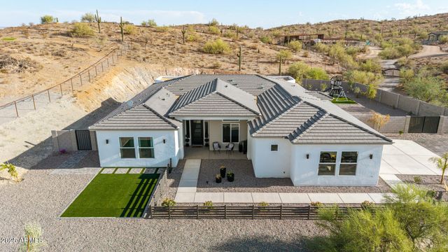 3555 W HUMMINGBIRD Lane, San Tan Valley, AZ 85144