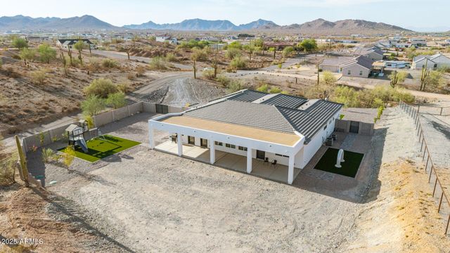 3555 W HUMMINGBIRD Lane, San Tan Valley, AZ 85144