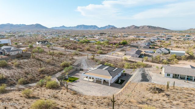 3555 W HUMMINGBIRD Lane, San Tan Valley, AZ 85144