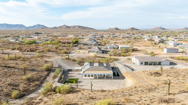 3555 W HUMMINGBIRD Lane, San Tan Valley, AZ 85144