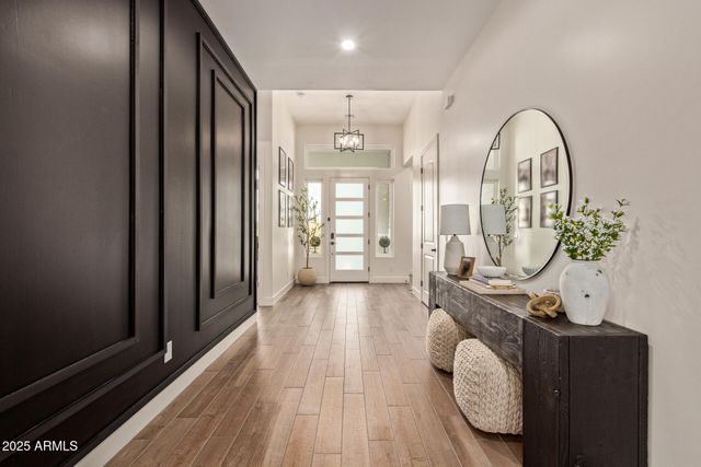 3555 W HUMMINGBIRD Lane, San Tan Valley, AZ 85144