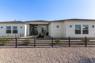 3555 W HUMMINGBIRD Lane, San Tan Valley, AZ 85144