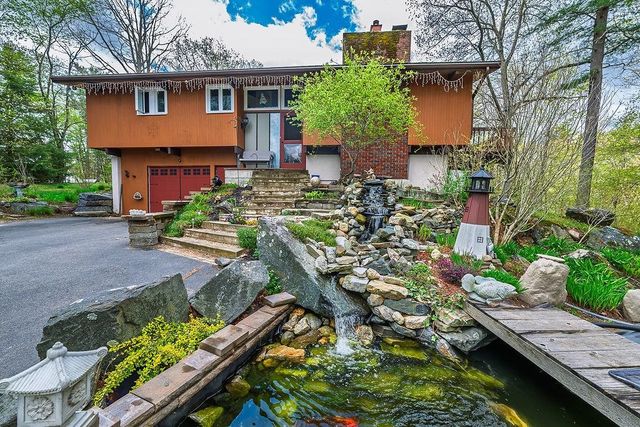5 Quarry Road, Hampstead, NH 03841