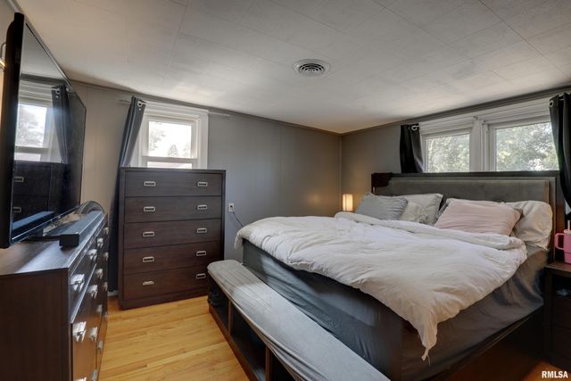 1715 N 24TH Street, Quincy, IL 62301