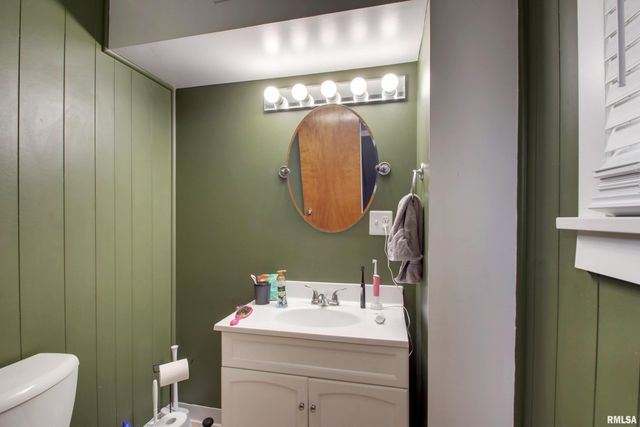 1715 N 24TH Street, Quincy, IL 62301