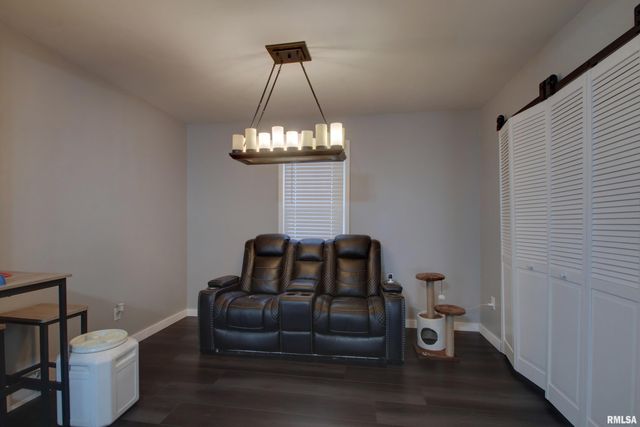 1715 N 24TH Street, Quincy, IL 62301