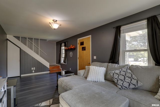 1715 N 24TH Street, Quincy, IL 62301