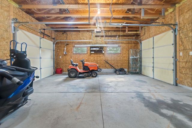 N1672 JULIUS DRIVE, Greenville, WI 54942