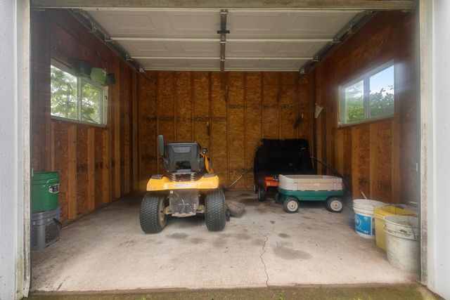 N1672 JULIUS DRIVE, Greenville, WI 54942