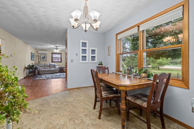 N1672 JULIUS DRIVE, Greenville, WI 54942