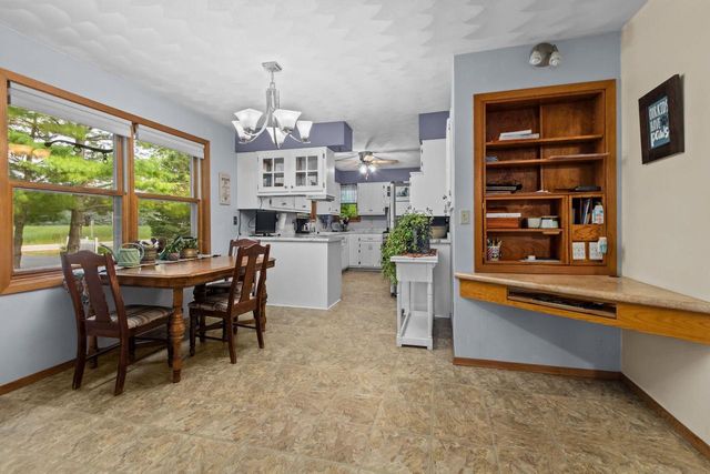 N1672 JULIUS DRIVE, Greenville, WI 54942