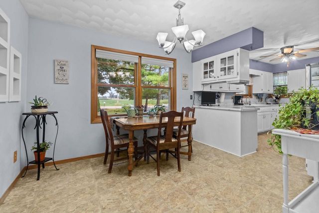 N1672 JULIUS DRIVE, Greenville, WI 54942