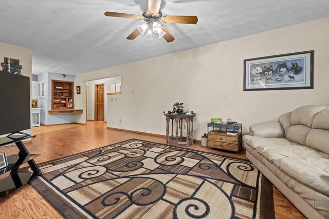 N1672 JULIUS DRIVE, Greenville, WI 54942