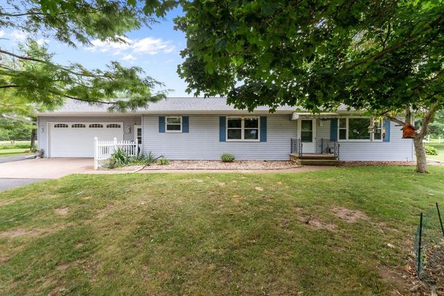N1672 JULIUS DRIVE, Greenville, WI 54942