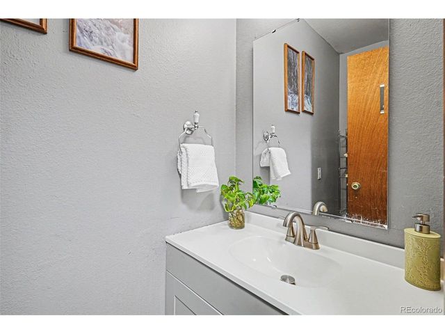 4656 Winewood Village Dr, Colorado Springs, CO 80917