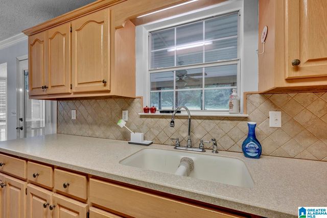 2559 CORNER ROAD, Warrior, AL 35180