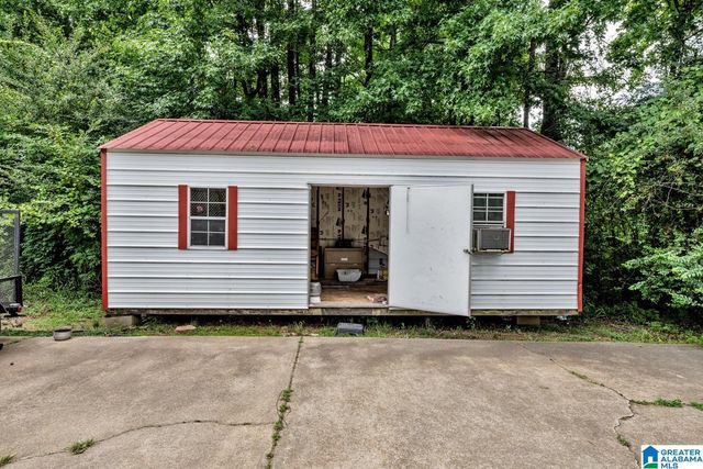 2559 CORNER ROAD, Warrior, AL 35180